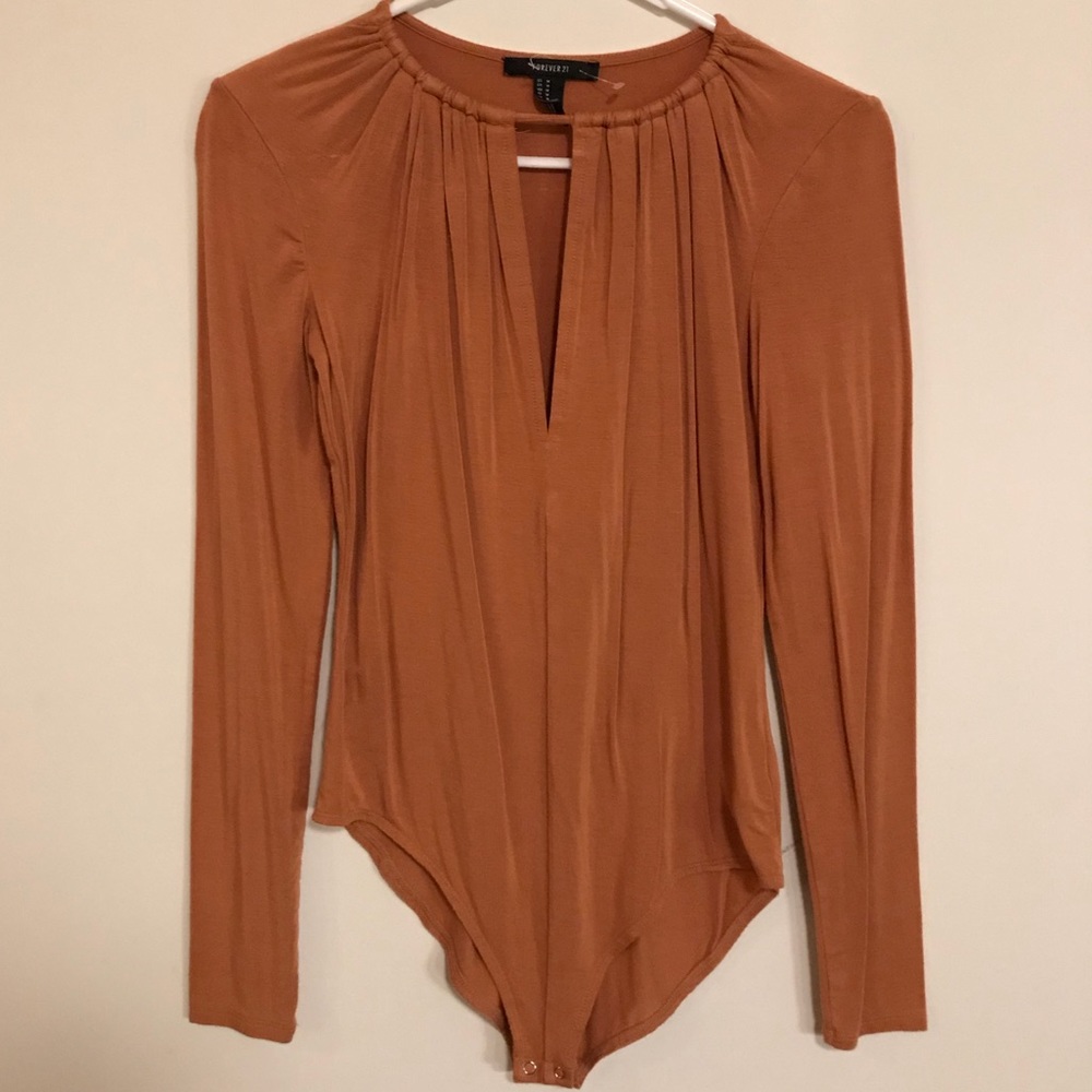 Forever 21 keyhole neck bodysuit